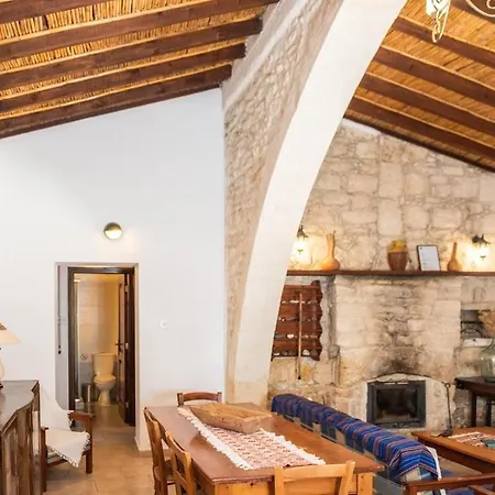 Mini-hôtel Loxandra 2*